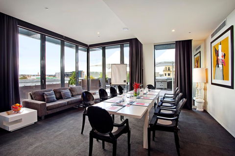The Cullen Melbourne - Art Series - Inverell Accommodation 21