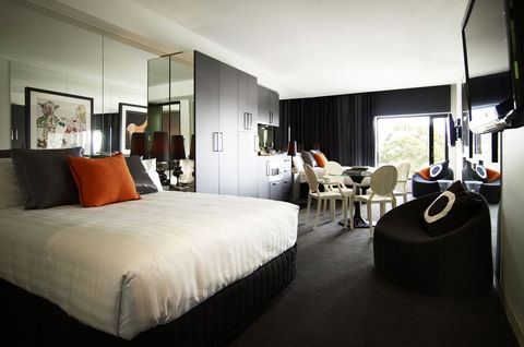 The Cullen Melbourne - Art Series - Inverell Accommodation 16