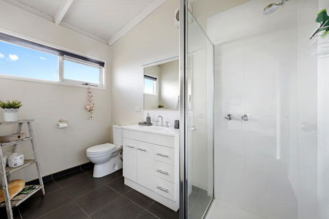 Beachside House - Inverell Accommodation 20