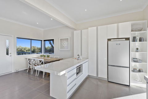 Beachside House - Inverell Accommodation 10