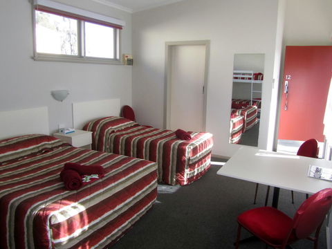 The Highlander Motel - 24HR Check In - Inverell Accommodation 25