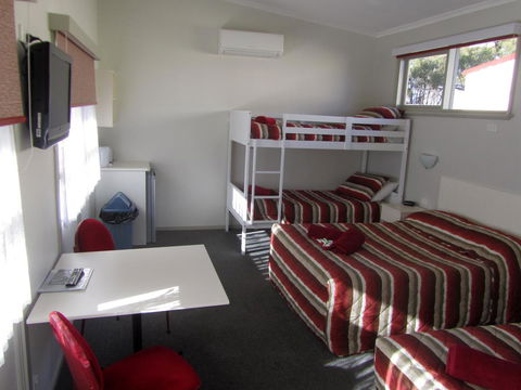 The Highlander Motel - 24HR Check In - Inverell Accommodation 22