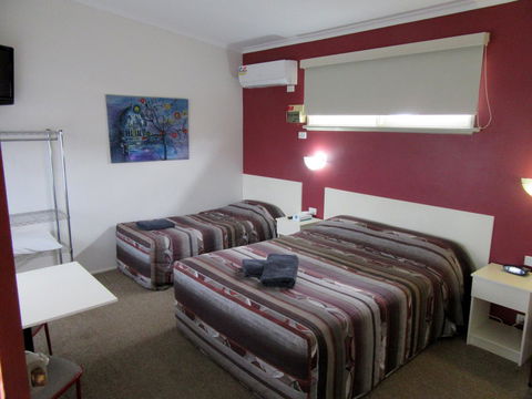 The Highlander Motel - 24HR Check In - Inverell Accommodation 3