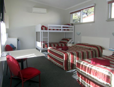 The Highlander Motel - 24HR Check In - Inverell Accommodation 18