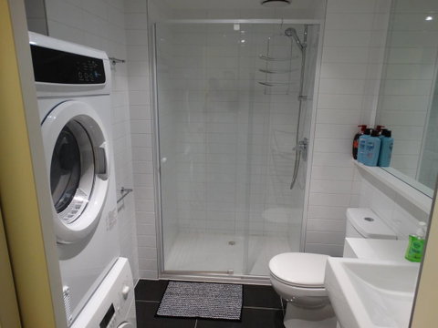 Cloud9 Luxury Apartments - Inverell Accommodation 11