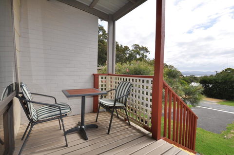 Ballymena Holiday Units - Inverell Accommodation 4
