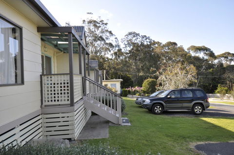 Ballymena Holiday Units - Inverell Accommodation 3