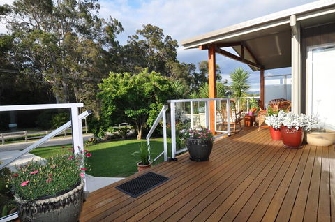 Ballymena Holiday Units - Inverell Accommodation 2