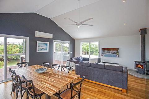 Island Getaway Cape Woolamai - Inverell Accommodation 1