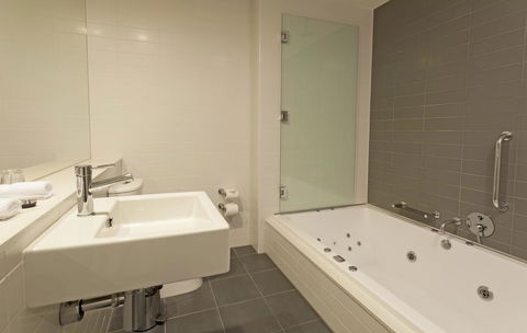 Causeway 353 Hotel - Inverell Accommodation 29
