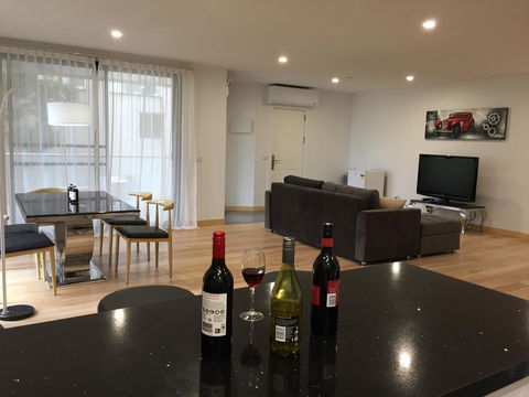 Apartments In Phillip Island Towers - Block C - Inverell Accommodation 41