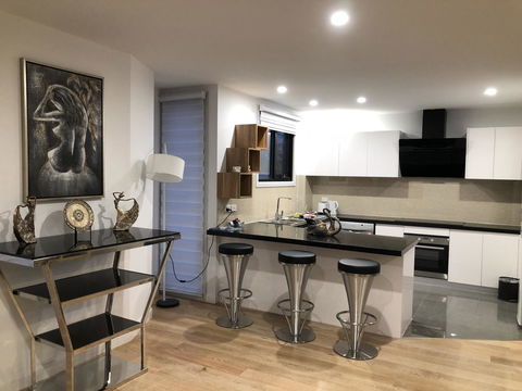 Apartments In Phillip Island Towers - Block C - Inverell Accommodation 39