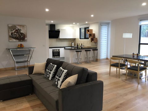 Apartments In Phillip Island Towers - Block C - Inverell Accommodation 43