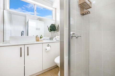 Portland Bay Apartments - Inverell Accommodation 32
