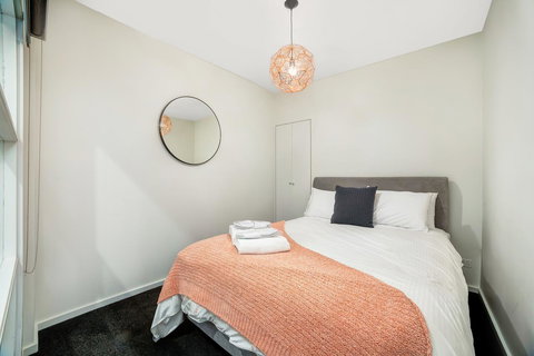 Signature Waterfront Apartments - Inverell Accommodation 19