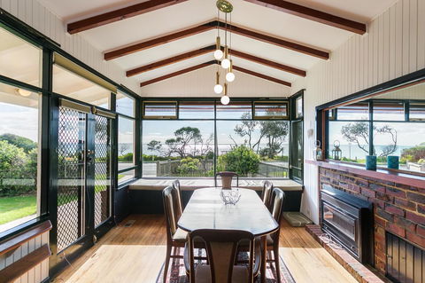Beach Front Beauty - Ocean Front Views - Inverell Accommodation 1