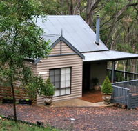 Tangenong Cottages - Inverell Accommodation