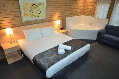 Tropicana Motor Inn - Inverell Accommodation 5