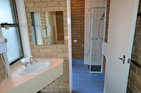 Tropicana Motor Inn - Inverell Accommodation 11