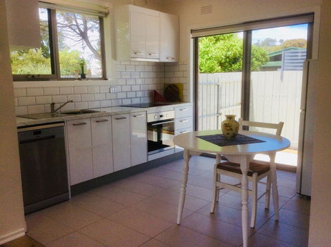 Avilla By The Bay - Inverell Accommodation 16