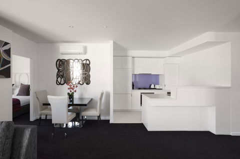 The Sebel Melbourne Docklands Hotel - Inverell Accommodation 11