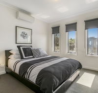 Marina Beach - Inverell Accommodation