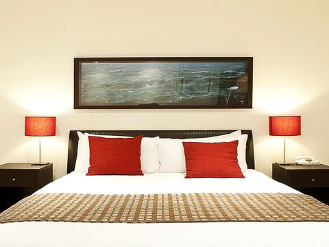 The Waves Apartments - Inverell Accommodation 9