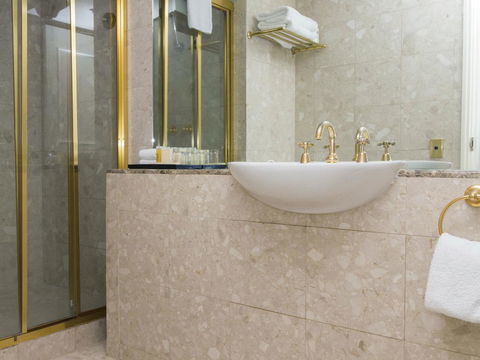 Stamford Plaza Melbourne - Inverell Accommodation 3