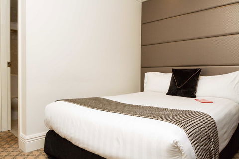 Stamford Plaza Melbourne - Inverell Accommodation 12