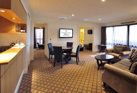 Stamford Plaza Melbourne - Inverell Accommodation 13