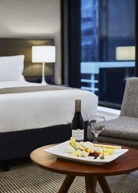 Stamford Plaza Melbourne - Inverell Accommodation 17