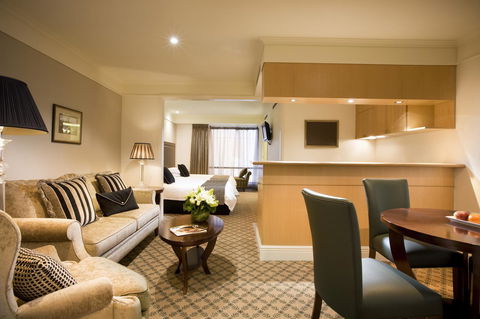 Stamford Plaza Melbourne - Inverell Accommodation 1