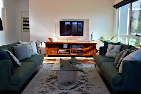 Tamara Temptation - Inverell Accommodation 9