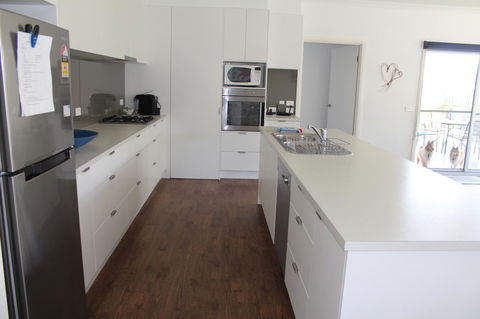 Tamara Temptation - Inverell Accommodation 6