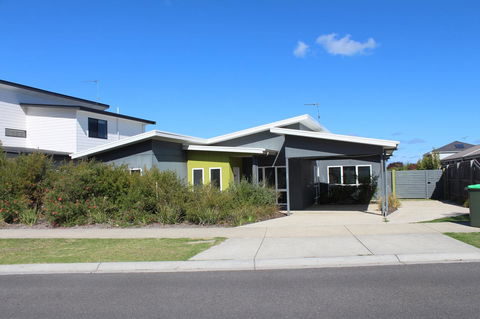 Tamara Temptation - Inverell Accommodation 0