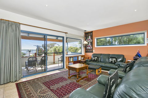 Black Dolphin Beach Penthouse - Inverell Accommodation 13