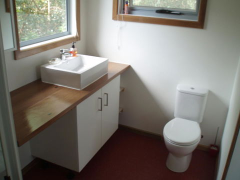Aloha Ha Phillip Island - Inverell Accommodation 3
