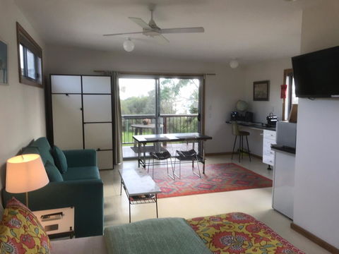 Aloha Ha Phillip Island - Inverell Accommodation 14