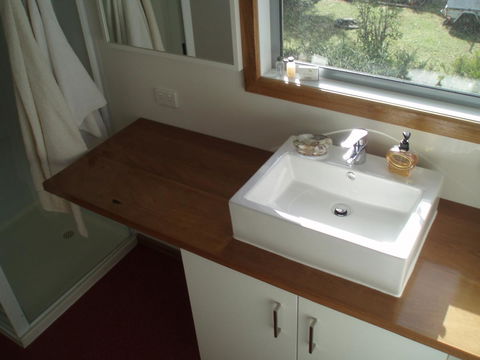 Aloha Ha Phillip Island - Inverell Accommodation 21