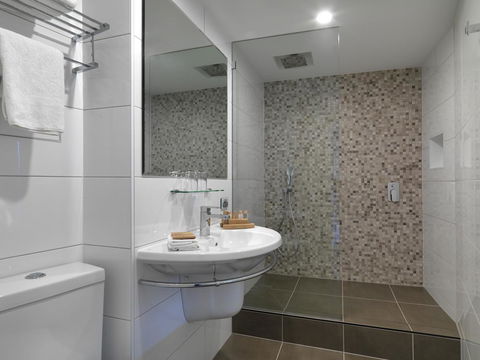 Hotel Grand Chancellor Melbourne - Inverell Accommodation 6