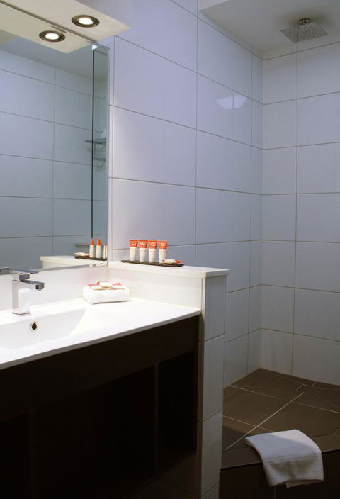 Hotel Grand Chancellor Melbourne - Inverell Accommodation 10