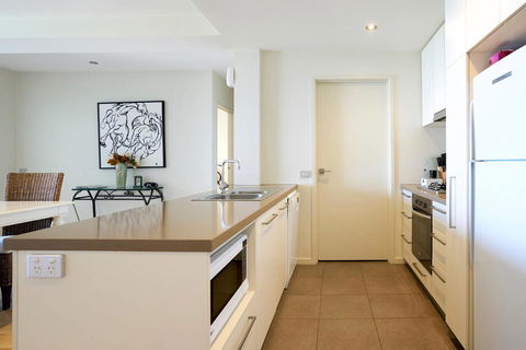 Arcadia Phillip Island - Inverell Accommodation 11