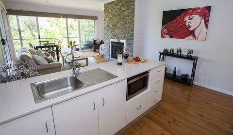 Abbys Cottages Bright - Inverell Accommodation 5