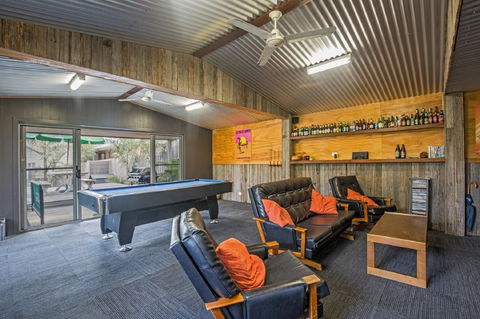 Woolamai Family Retreat - Inverell Accommodation 17