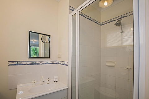 Woolamai Family Retreat - Inverell Accommodation 13