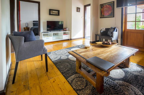 Azen Haven - Inverell Accommodation 7