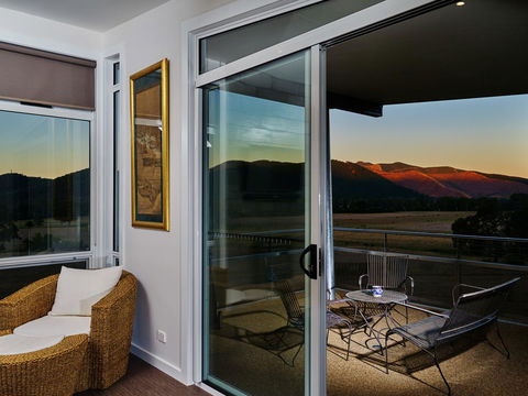 Panoramia Villas - Inverell Accommodation 8