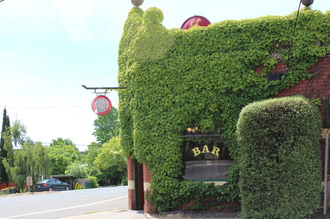 East Street Daylesford - Inverell Accommodation 28