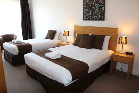 Bairnsdale International - Inverell Accommodation 12