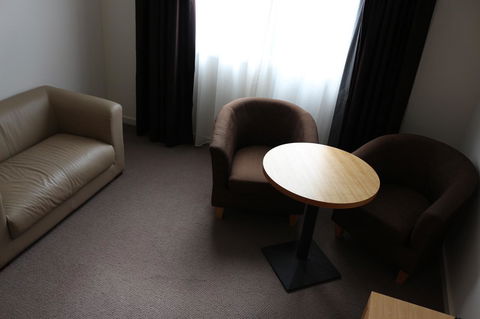 Bairnsdale International - Inverell Accommodation 2